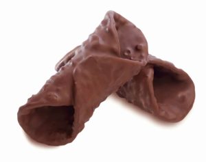 Large Chocolate Cannoli Shells